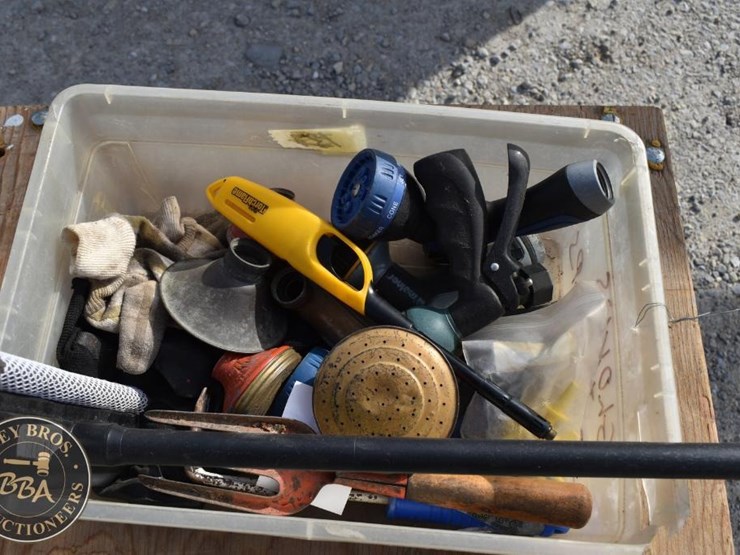 lot-of-assorted-garden-tools-41813-image-2