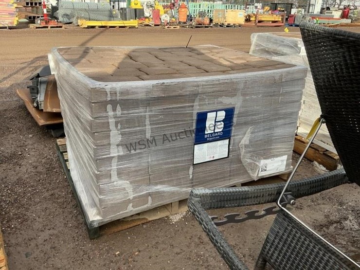 pallet-of-stone-pavers-image-3