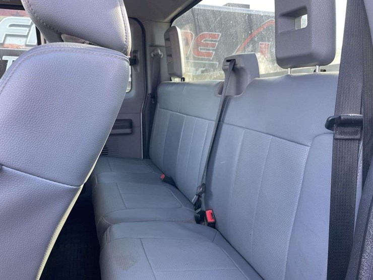 2015-ford-f350-image-15