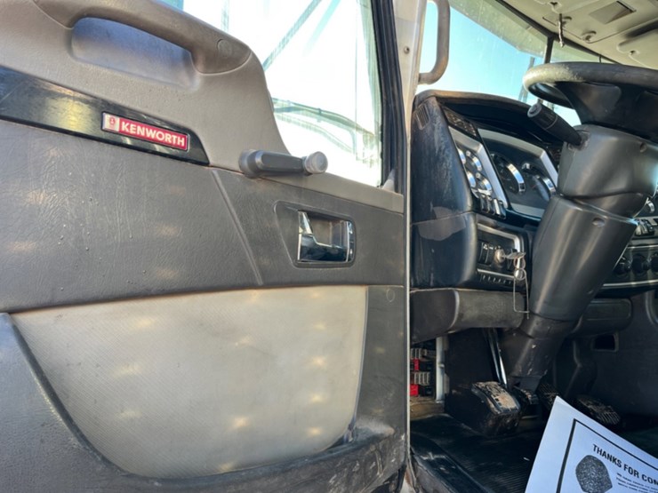 2007-kenworth-t800-image-17