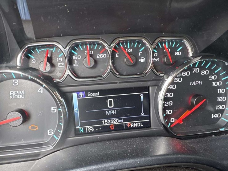 2017-chevrolet-silverado-1500-image-23