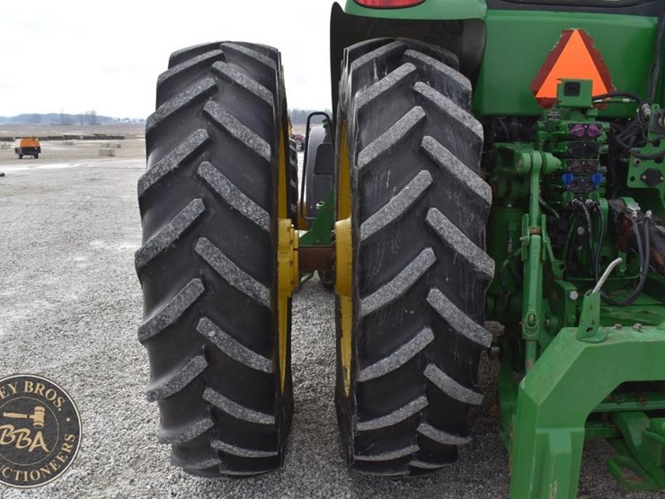 2014-john-deere-8345r-image-23