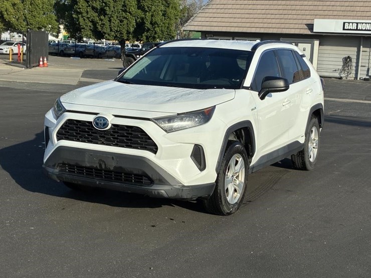2019-toyota-rav4-image-1