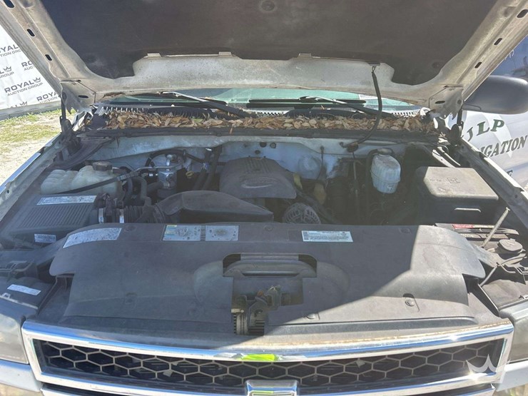 2006-chevrolet-silverado-2500hd-image-7