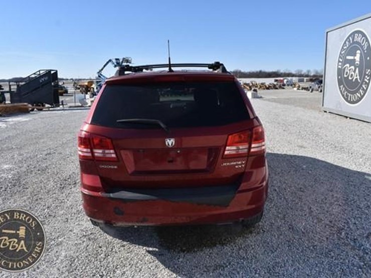 2010-dodge-journey-sxt-image-10