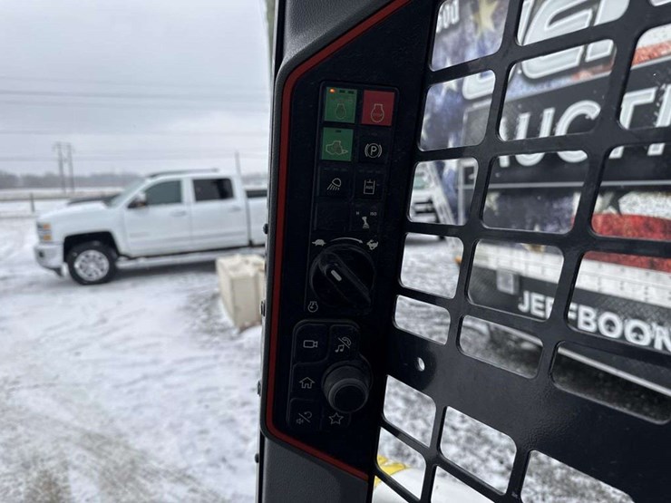 2021-bobcat-s64-image-14