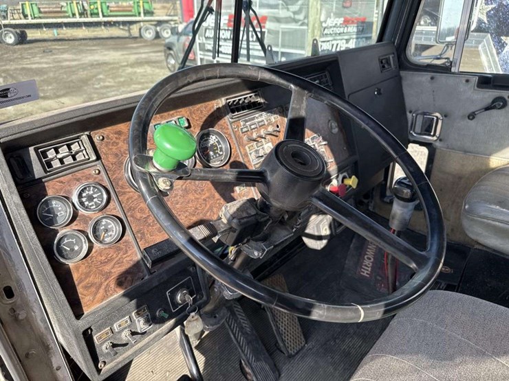 1991-kenworth-t400-image-24