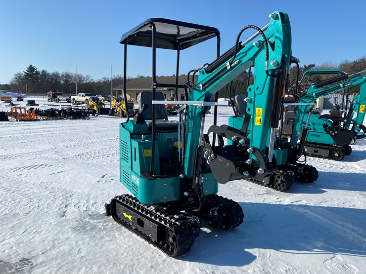 #5355-•-2026-unused-cfg-mini-excavator-image-3