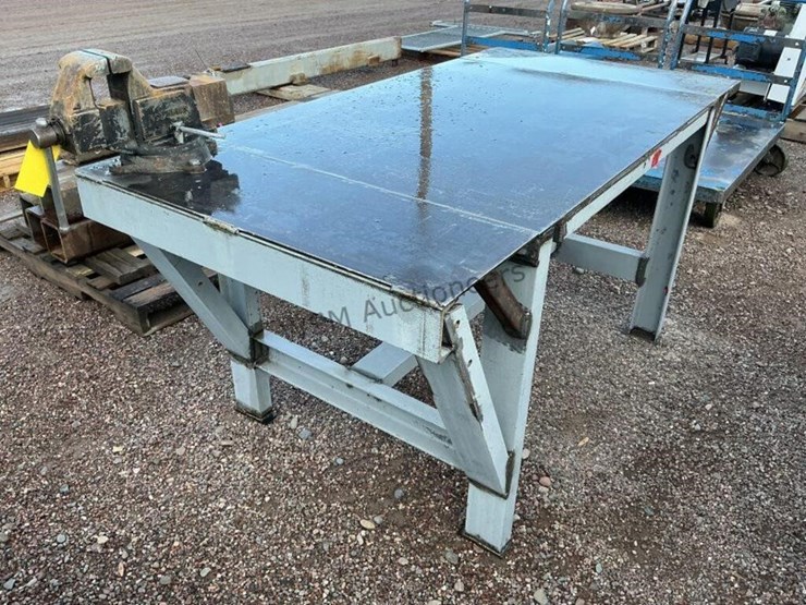 steel-welding-table-w/-vice-image-3