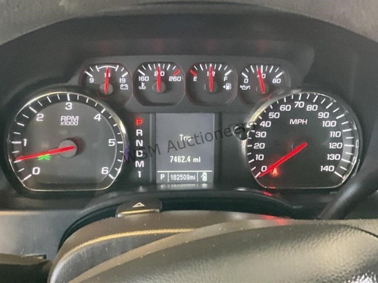 2016-chevrolet-silverado-2500-image-17