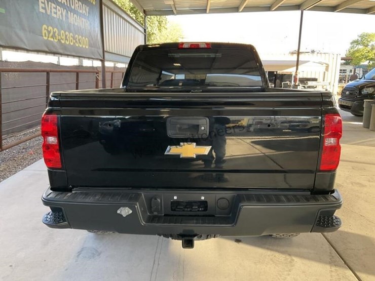 2018-chevrolet-silverado-1500-image-6