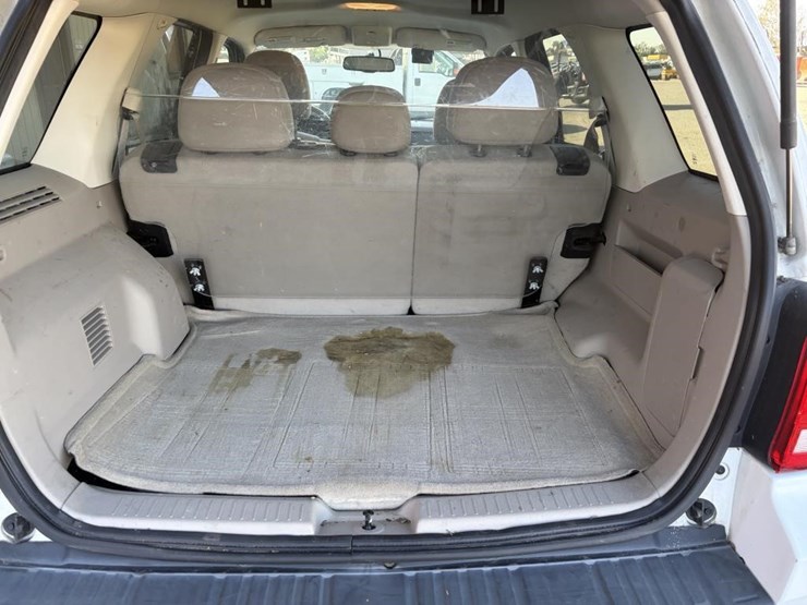 2012-ford-escape-image-11