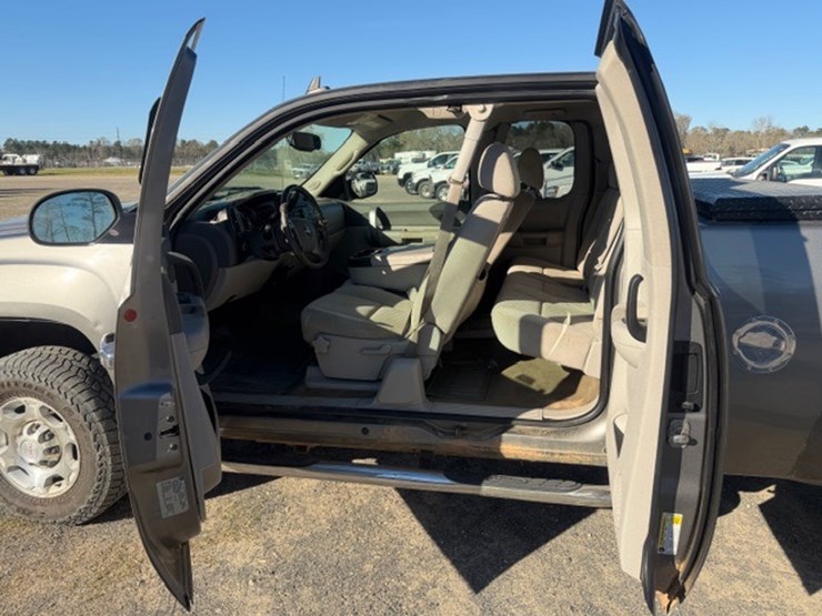 2007-gmc-2500-image-24