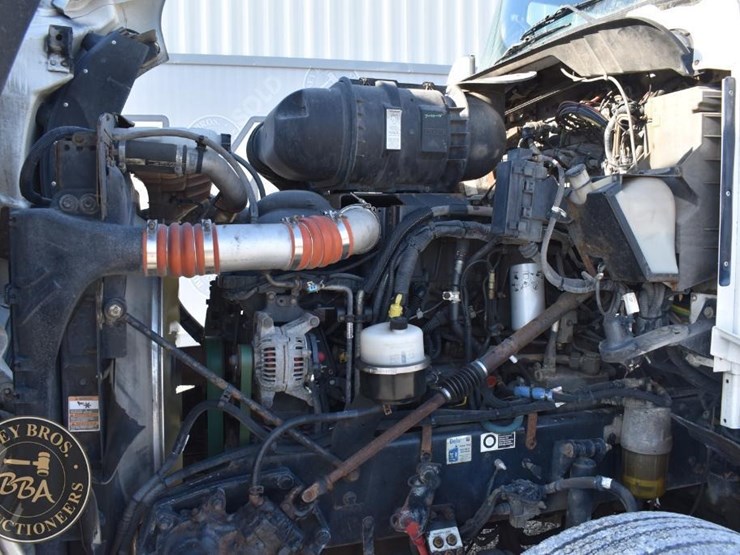 2012-kenworth-t660-image-29