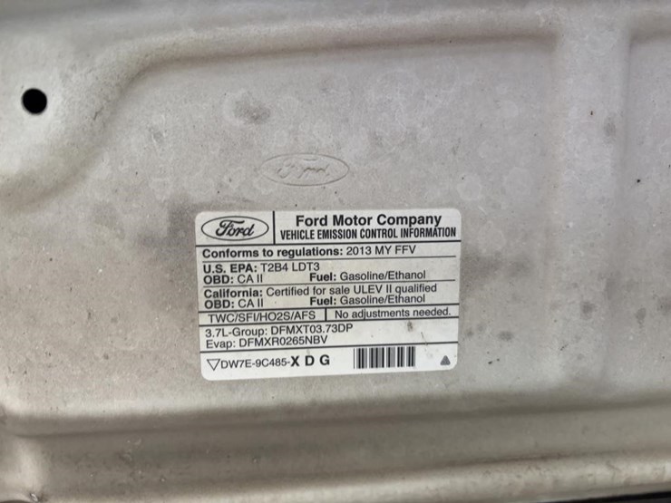 2013-ford-f150-xl-image-19