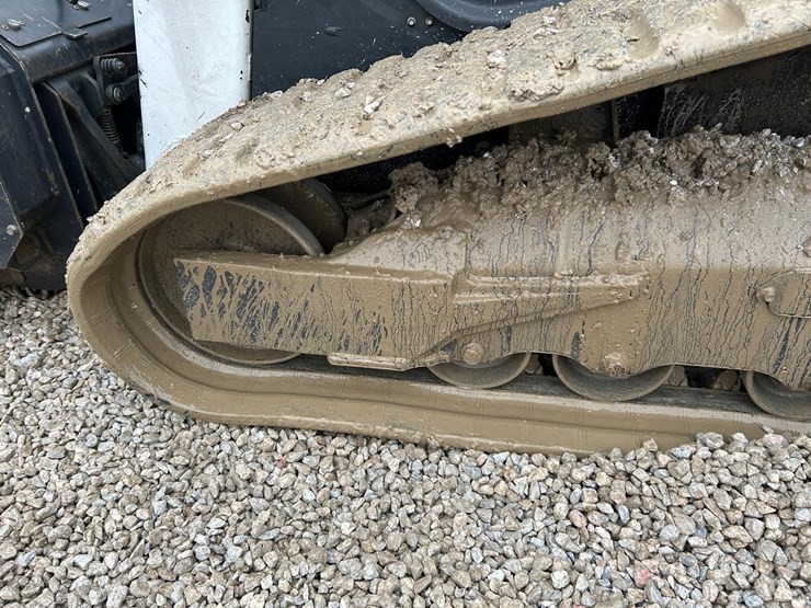 2022-bobcat-t76-image-17