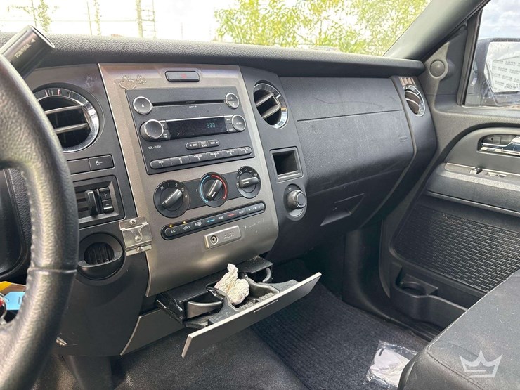 2017-ford-expedition-image-17