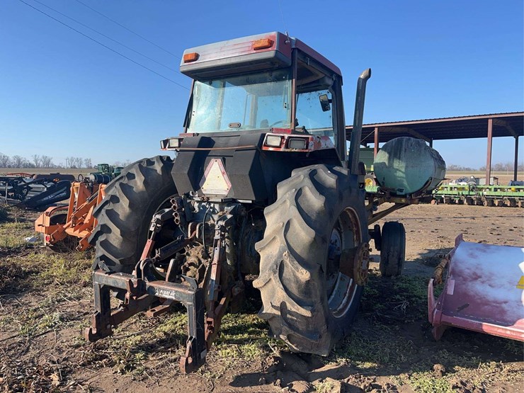 case-7120-tractor-image-6