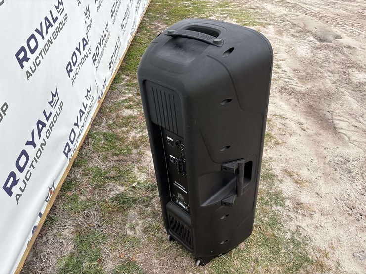 2019-westinghouse-wstbt1503-wireless-speaker-image-6