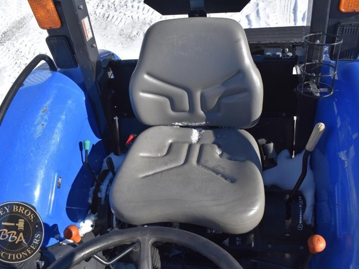 2024-new-holland-workmaster-70-image-39