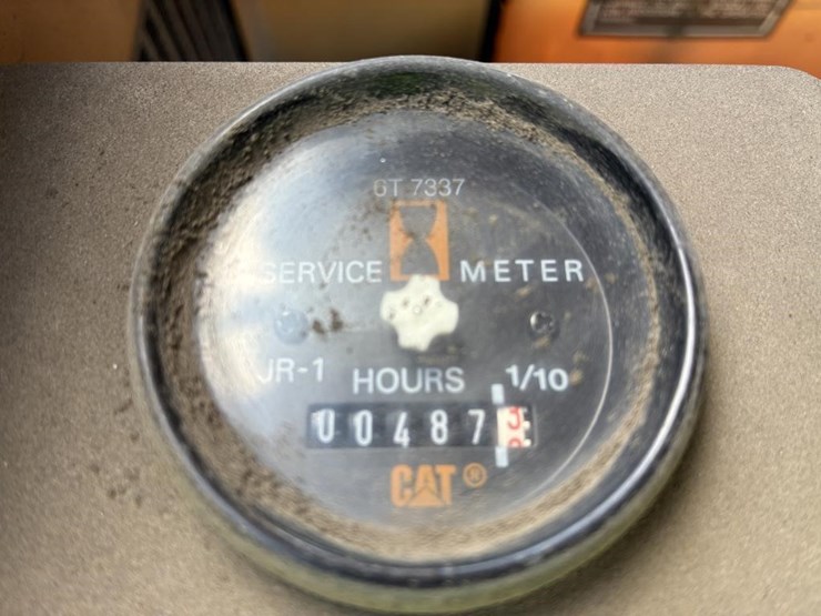 2016-caterpillar-cb-214d-image-23