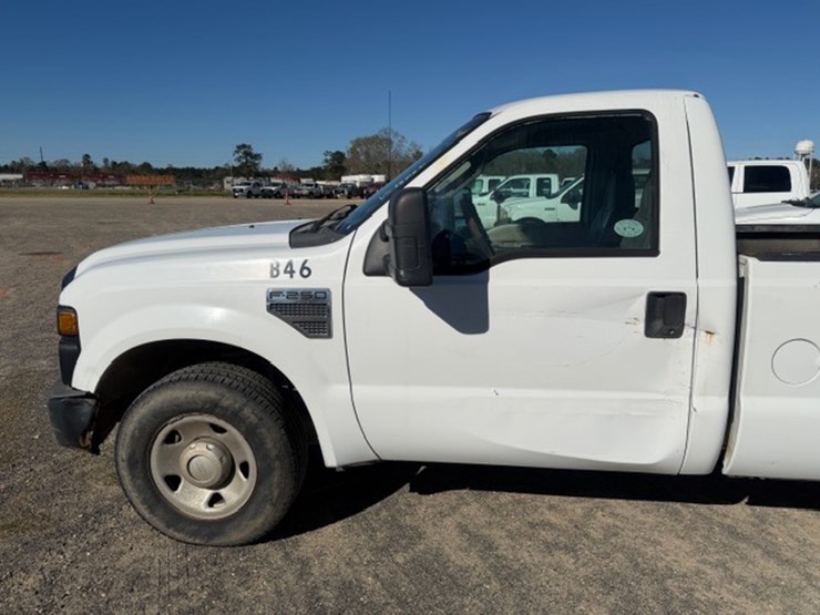 2008-ford-f250-image-13