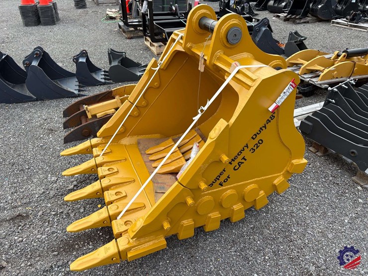 caterpillar-320-image-1