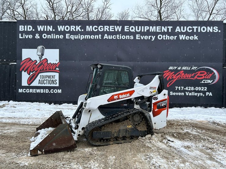 2020-bobcat-t64-image-1