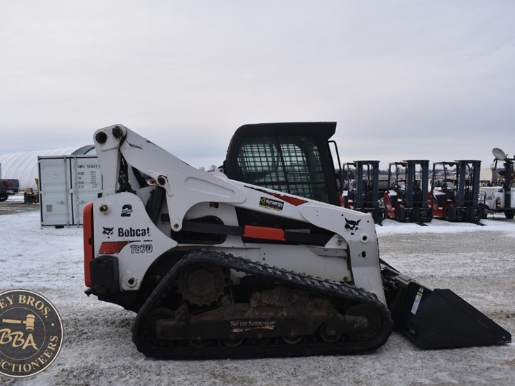 2021-bobcat-t870-image-62