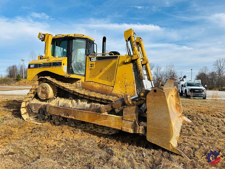 2005-caterpillar-d8t-image-7