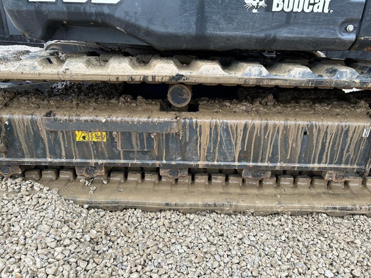 2020-bobcat-e85-image-18