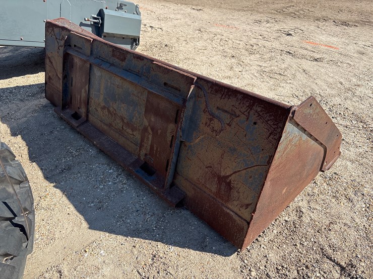 #3584-•-80in-skid-steer-bucket-image-2
