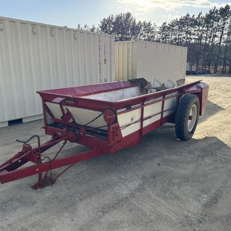 IH 155 Manure Spreader