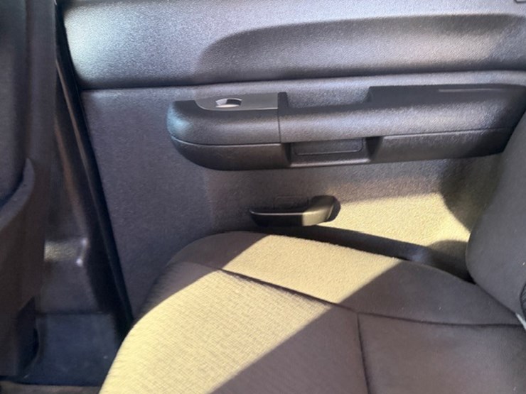 2012-chevrolet-k1500-image-27