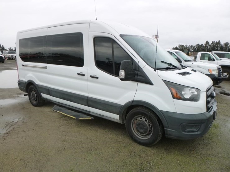 2020-ford-transit-image-2