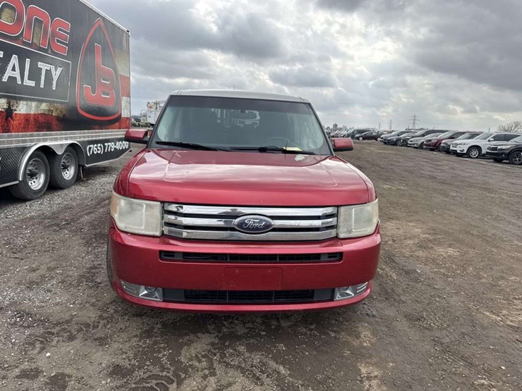 2010-ford-flex-image-7