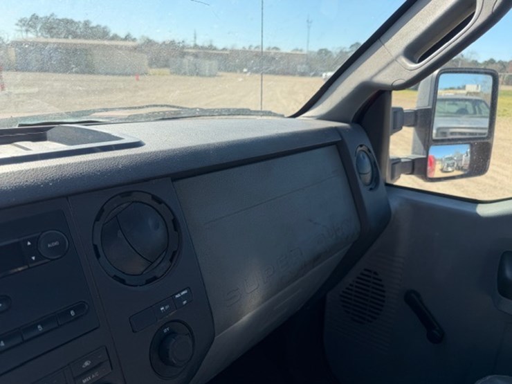 2012-ford-f250-image-30