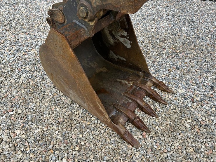 kubota-kx057-image-7