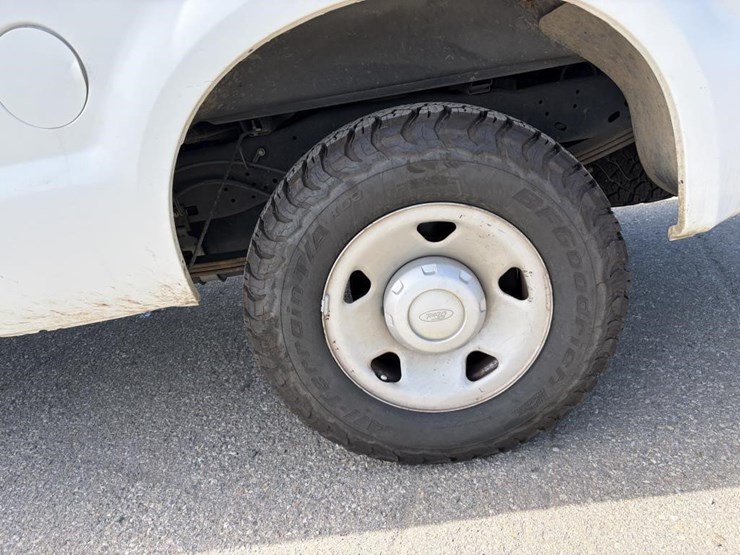 2009-ford-f250-sd-xl-image-5