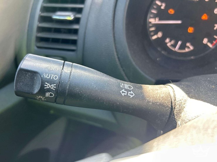 2015-nisan-altima-s-sedan-image-13