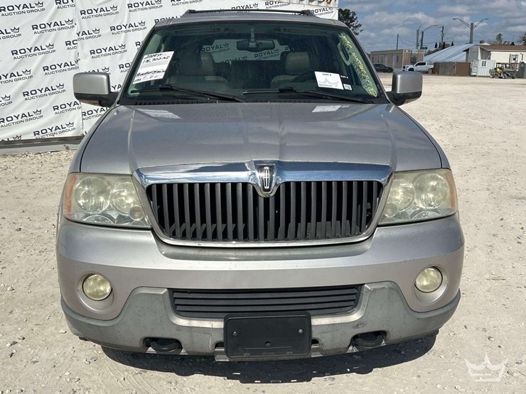 2004-lincoln-navigator-image-27