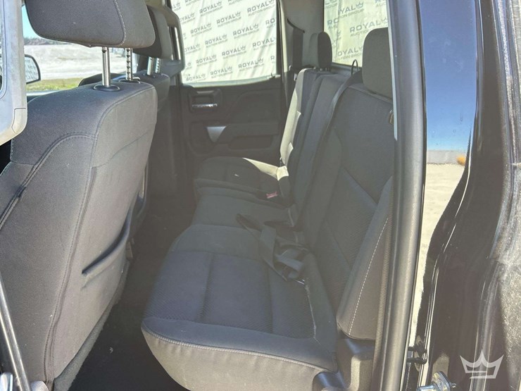 2018-chevrolet-silverado-1500-image-23