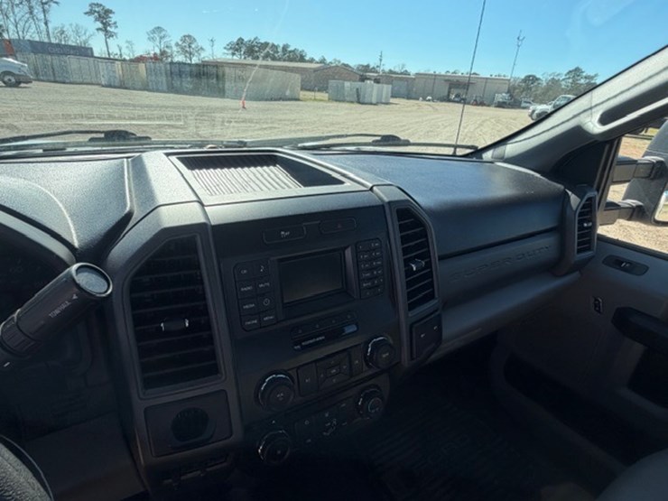 2018-ford-f250-image-43