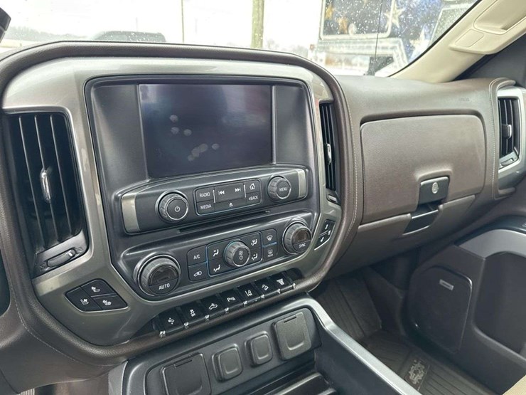 2018-chevrolet-silverado-3500hd-ltz-image-19