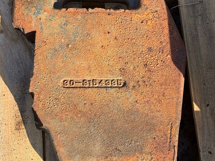 broken-suitcase-weight-image-1