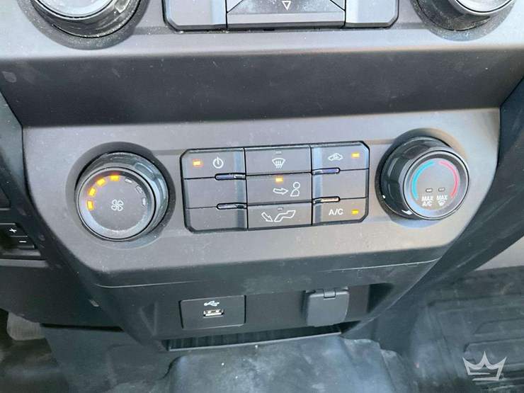 2020-ford-f150-image-24