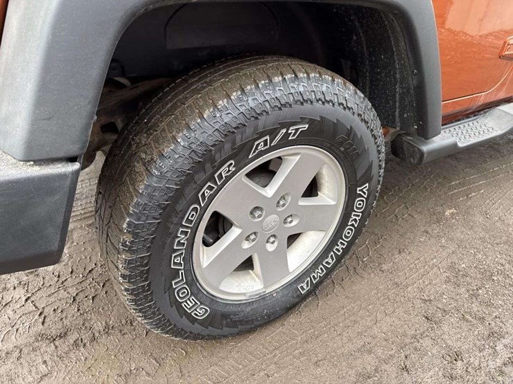 2011-jeep-wrangler-image-10