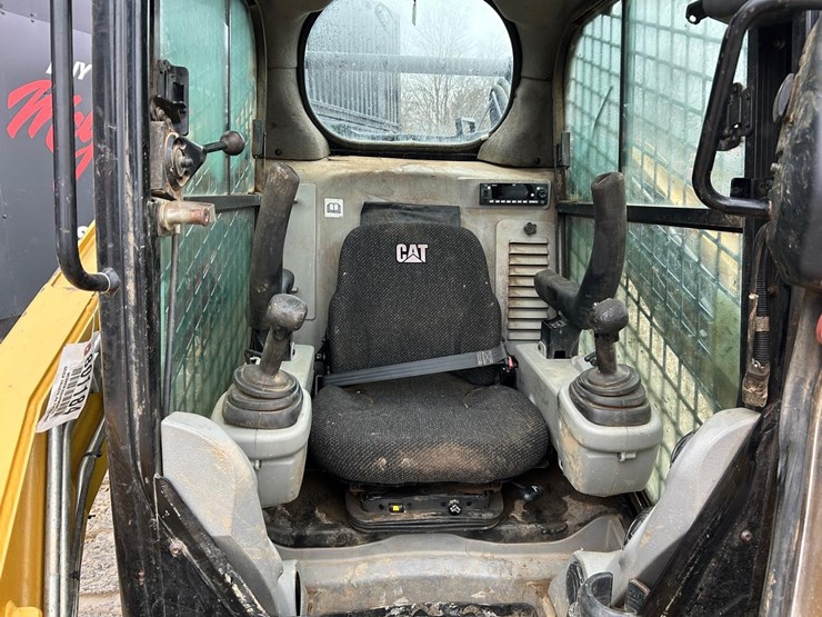 caterpillar-299c-image-19