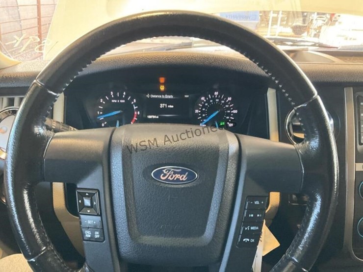 2015-ford-expedition-image-16