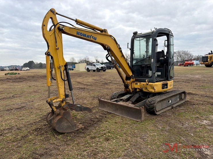 komatsu-pc35-image-2